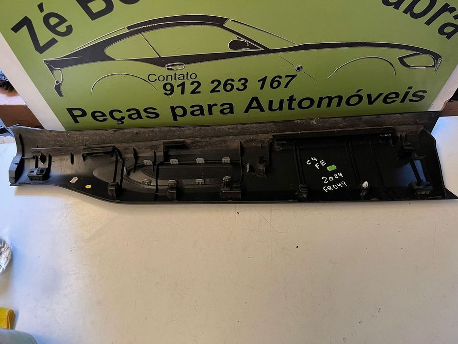 Citroen C4 III - FRISO PORTA FRENTE ESQUERDA - FR049