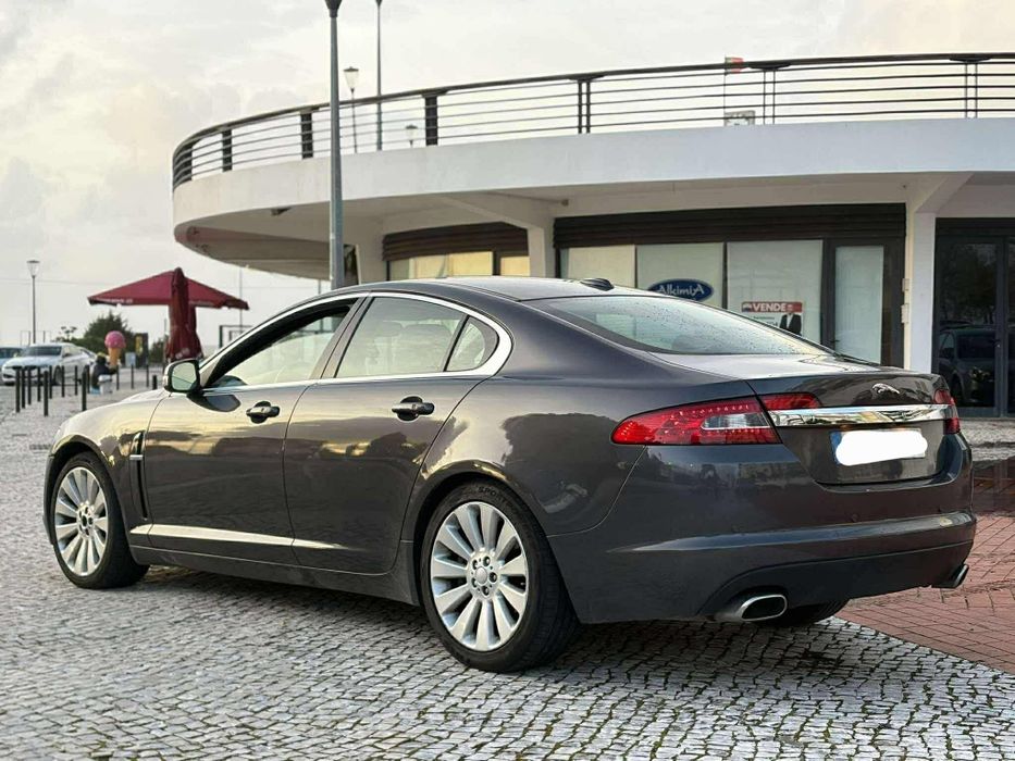 Jaguar XF 2.7d 207cv Luxury Premium 200 mil km