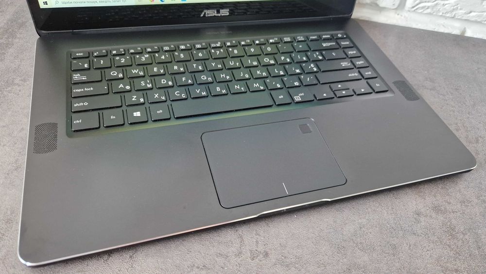 Игровой ноутбук Asus ZenbooK/ i7-7700HQ/ 16/512 / GTX 1050 /