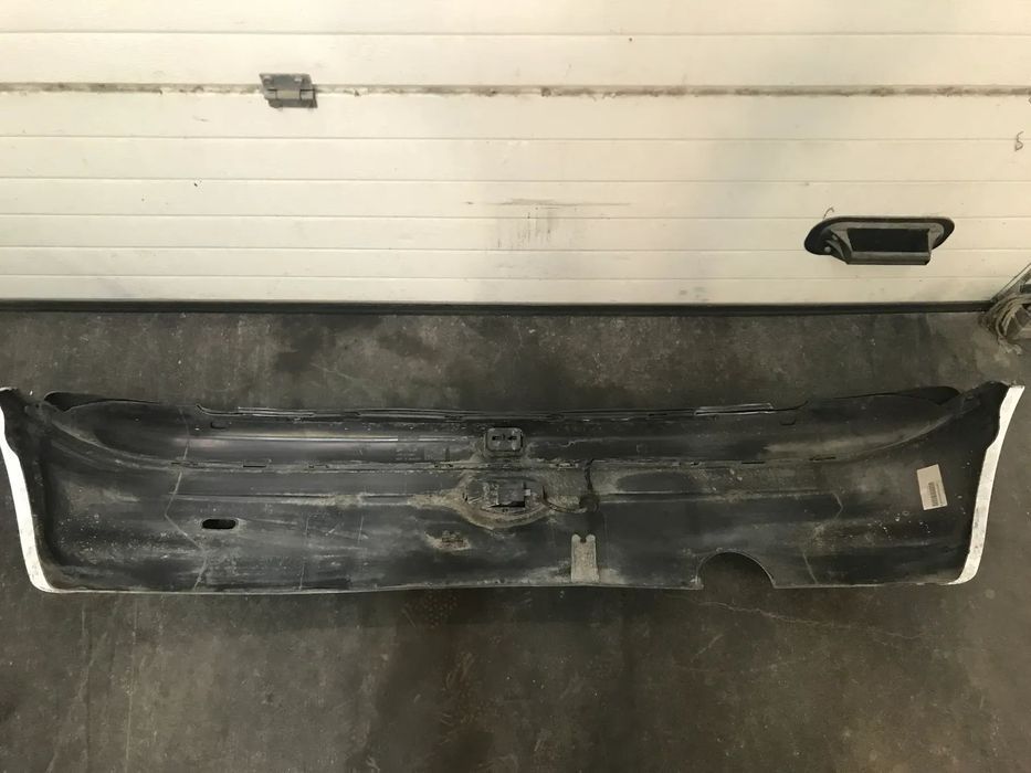 PARACHOQUES / PARA CHOQUES TRAS PEUGEOT 206 (BRANCO) (PRETO)