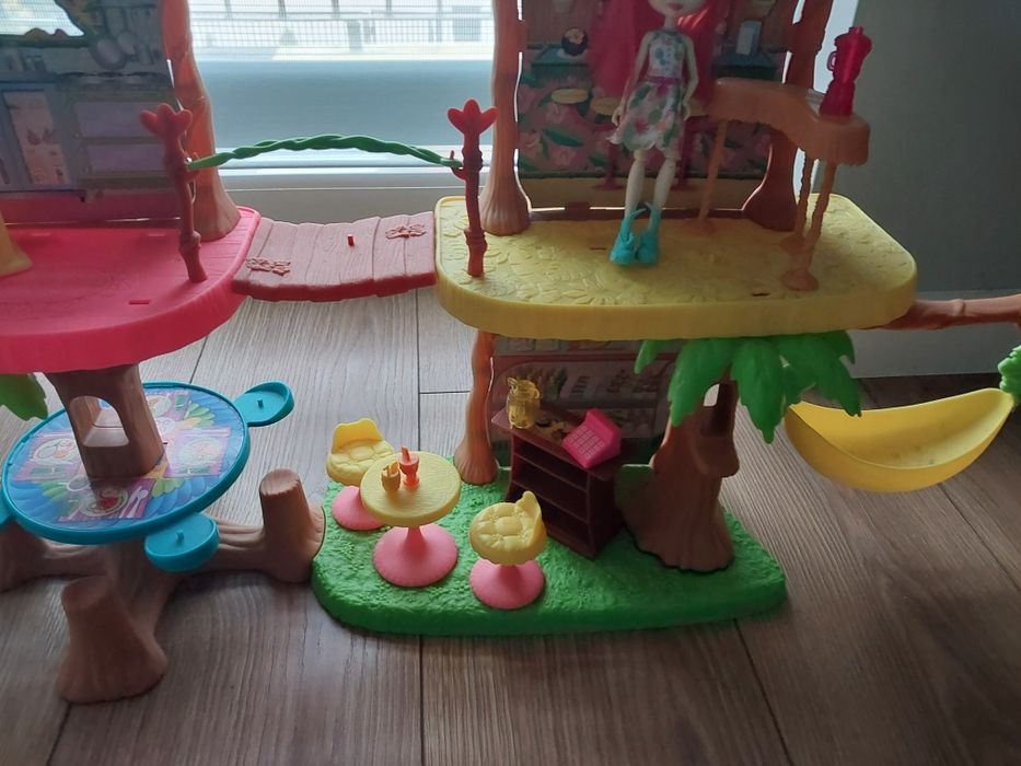 Domek enchantimals kawiarnia papugi