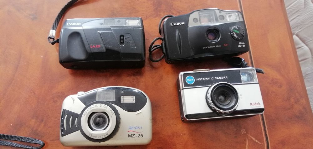 Cameras64752385164033121