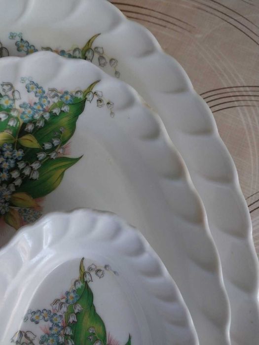 Набір піднос, блюдо для канапок, тарілки 4 предмети Туреччина