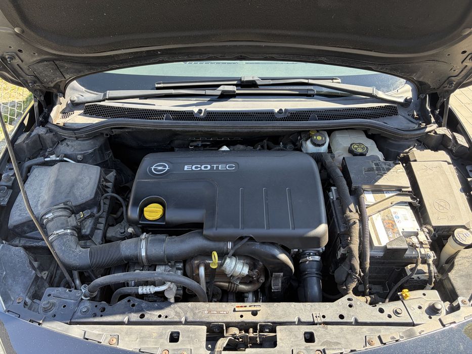 Opel Astra J 1.7 CDTI ecoFLEX 110 KM