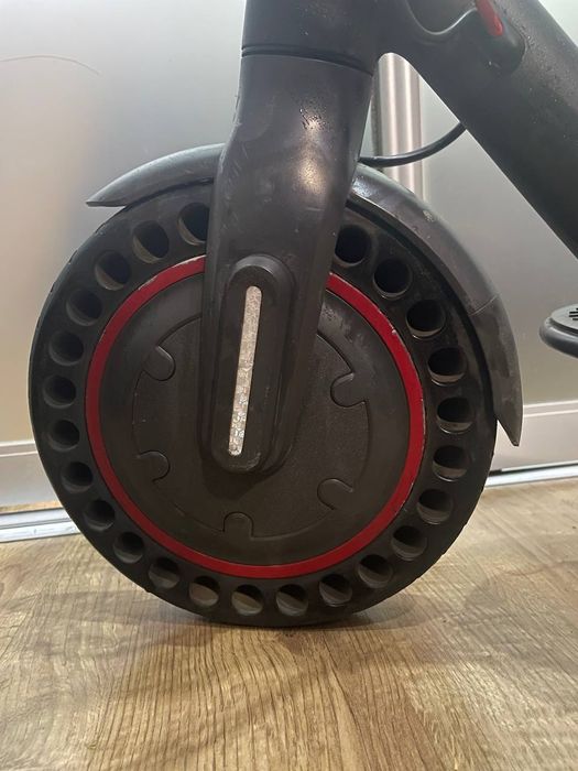 Продаю електросамокат Xiaomi Mi Electric Scooter Pro 2  за ціною 12000