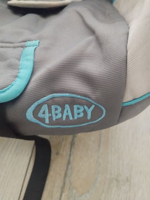 Fotelik samochodowy z uchwytem 4baby