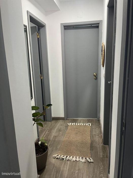 Apartamento T2 na Rua da Fenache, Caparica