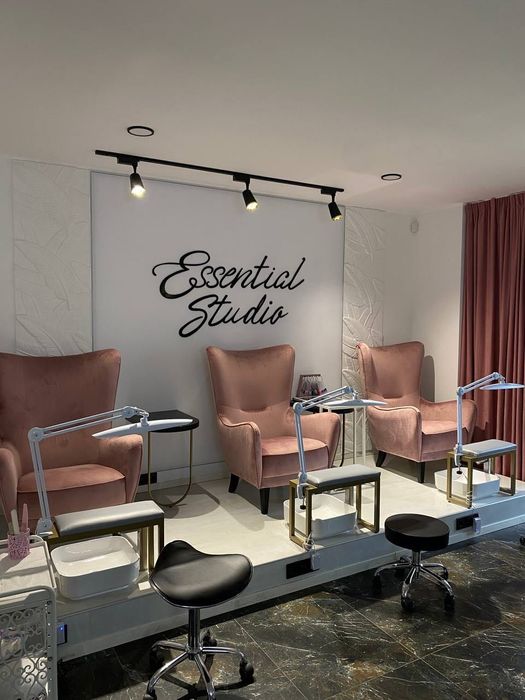 Продаж салону краси/ Готовий бізнес/ Фасад/ Осокорки/ Київ