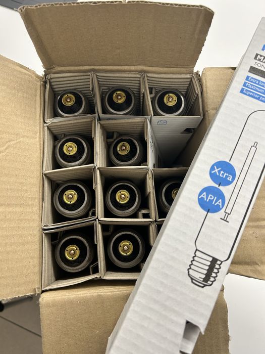 Lampa sodowa PHILIPS master SON-T 400W E 40  op. 12szt