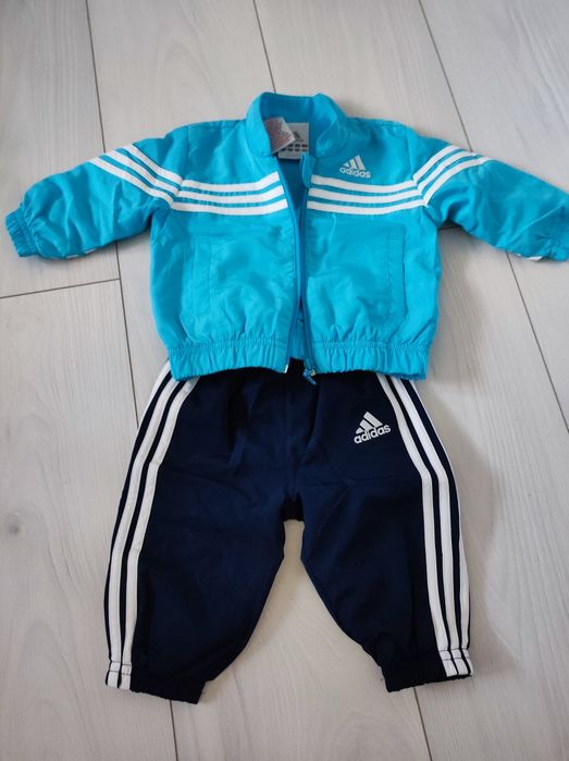 Komplecik dresowy ADIDAS 3-6 msc stan idealny  kurteczka spodnie