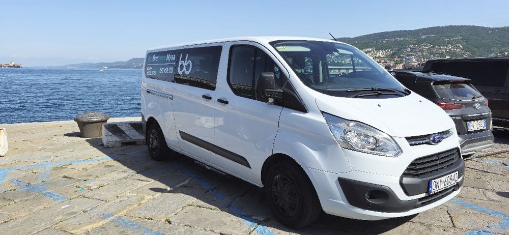 Wynajem busa /przewóz osób/ transport