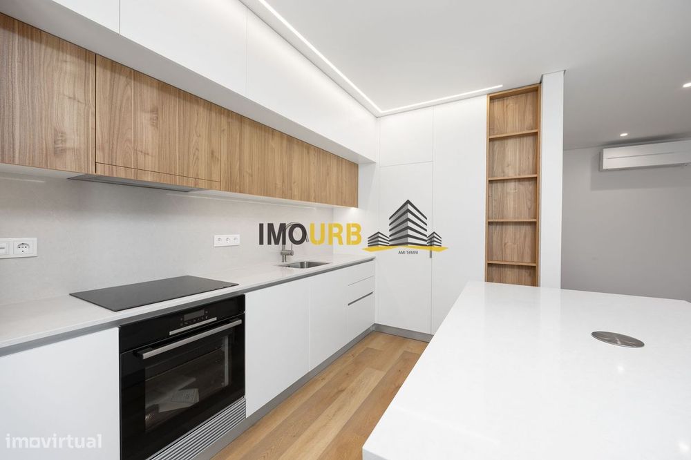 Em construção T3 Telheiro