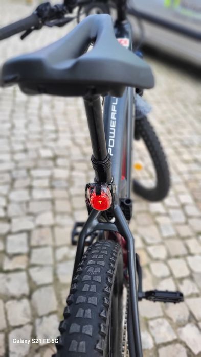 Bicicleta elétrica TREK Power Fly7