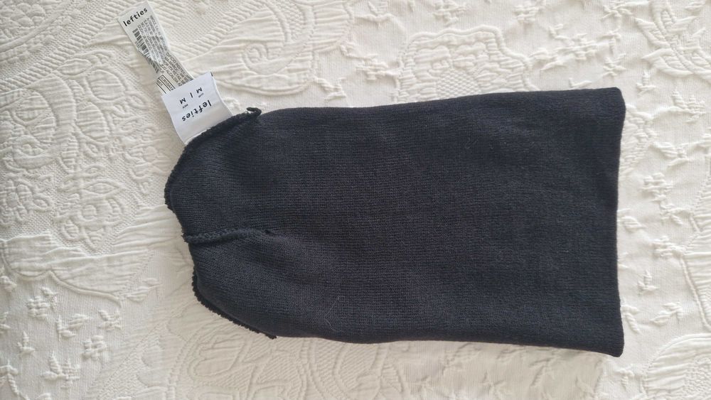 Gorro Preto Lefties, unisexo, novo com etiqueta