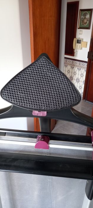 Ferro de vapor vertical Rowenta Expert Precision