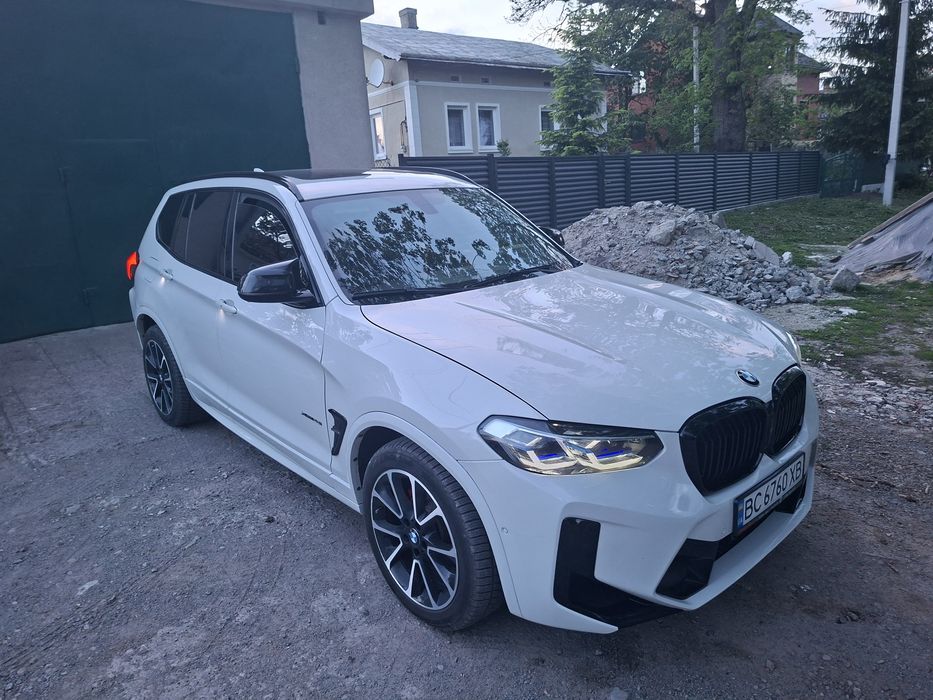 БМВ х3ф25 в G01 переодіта
