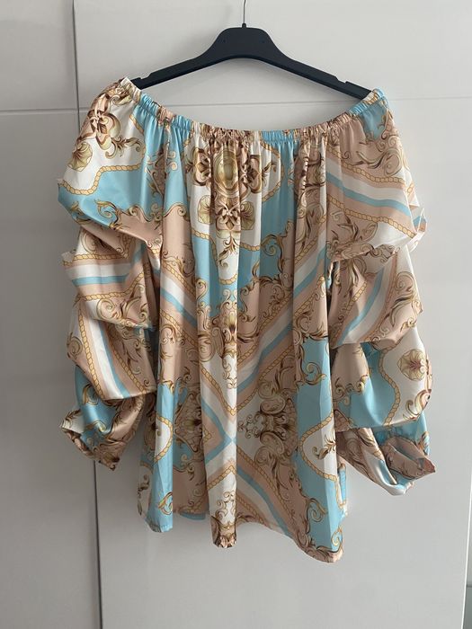 Elegancka bluzka w stylu versace