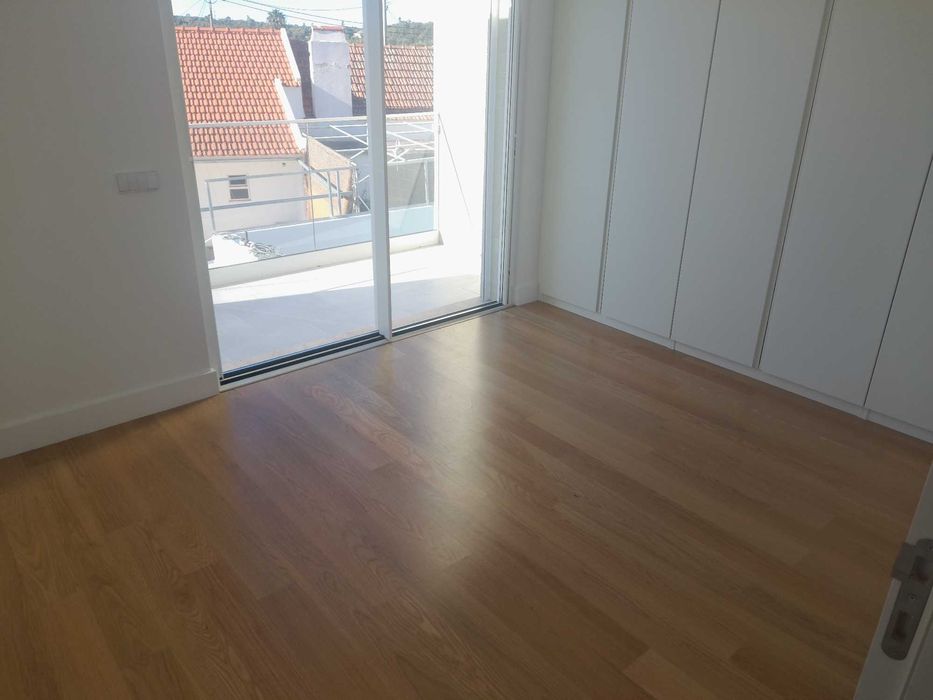 Moradia Nova T3 Sesimbra (castelo)