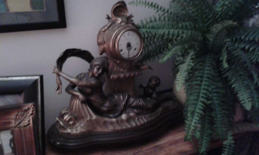 Relógio em BRONZE F. Moreau