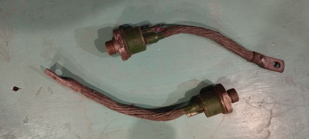 Диод.   тиристор Т 160