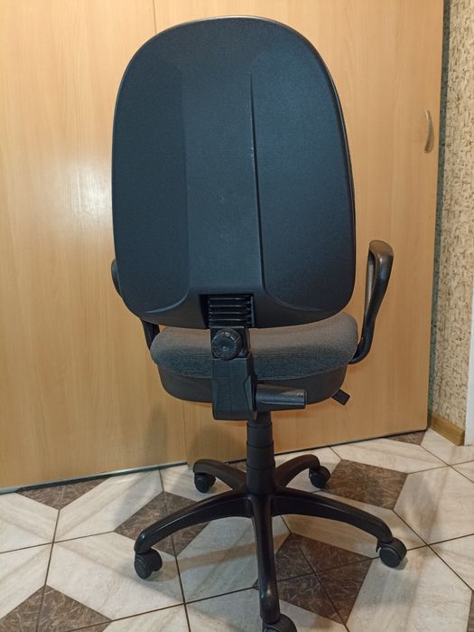 Кресло стул стілець