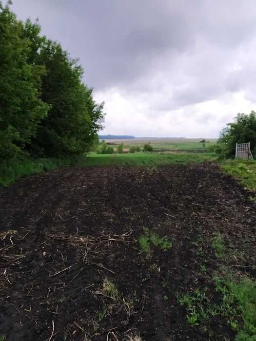 Продаж зем. ділянки с.Іванівка Обухівського р-ну З ВИХОДОМ ДО ВОДИ