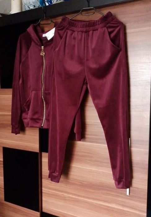 Dres welurowy nowy z  metkami butik