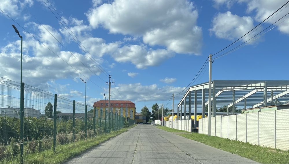 Промзона. 30 соток. Асфальт.