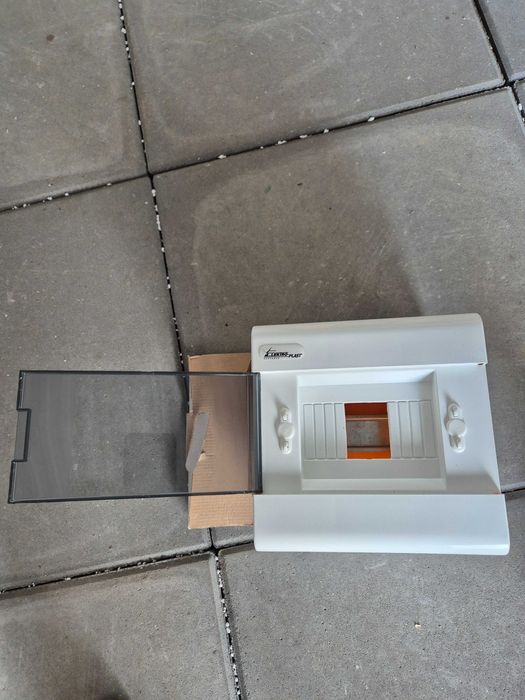 Rozdzielnia podtynkowa SRP 6  2.1 ELEKTRO - PLAST