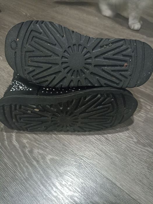 Уггі натуральний замш, утеплені, 38-38.5р