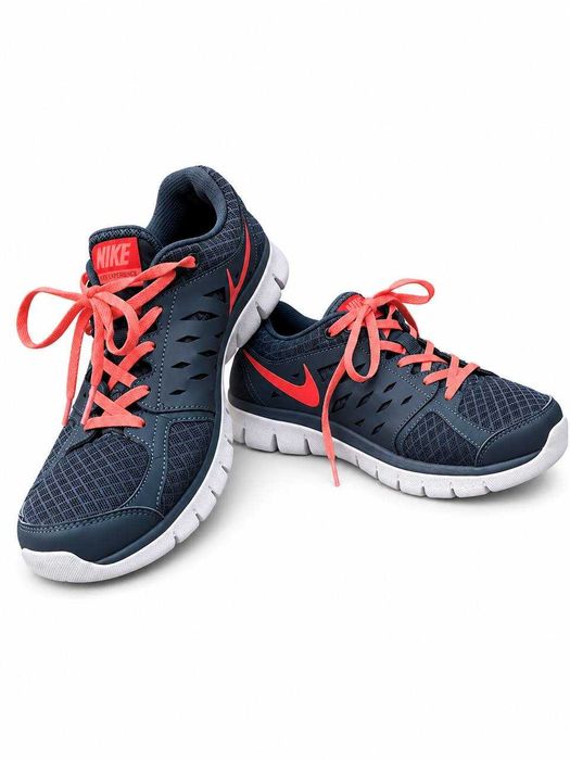 Жіночі кросівки Nike