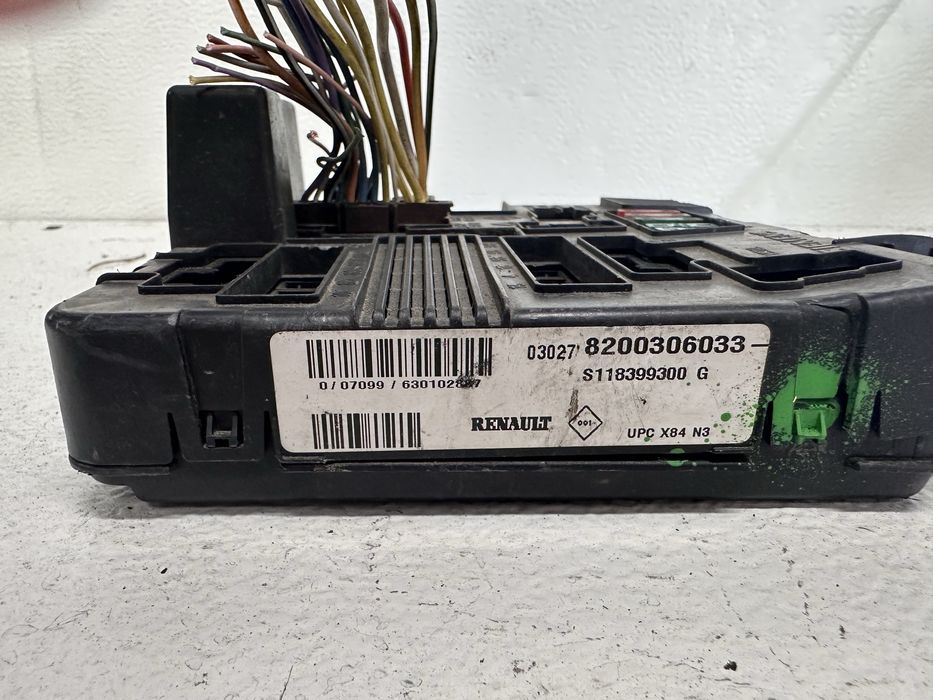 Sterownik Moduł Bezpiecznikow UPC Renault Megane II 820.030.60.33