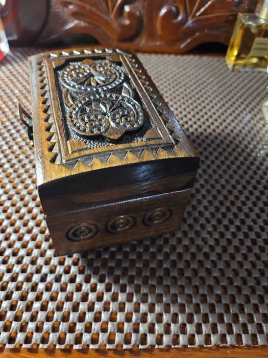 Шкатулочка для прикрас