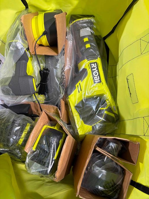 Ryobi PCL2200K3N Zestaw 12 Narzędzi 18V ONE+ 3 Akumulatory Ładowarka Torby