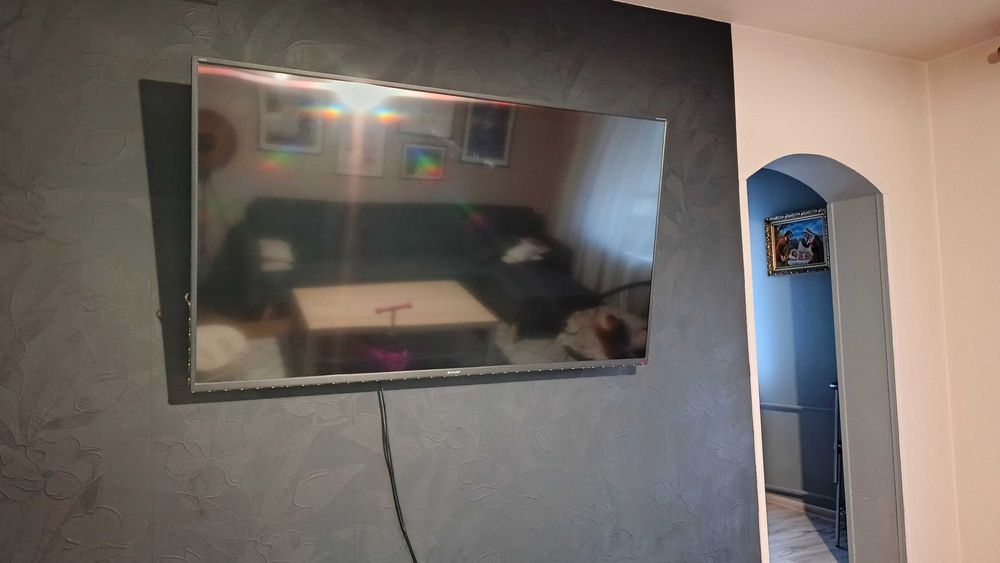 TV SHARP 65 cali uszkodzony