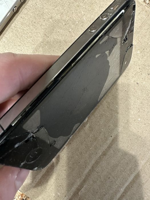 Iphone 4s дві штуки
