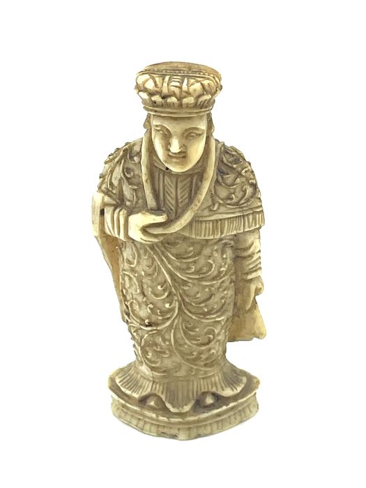 Monge em material nobre antigo netsuke