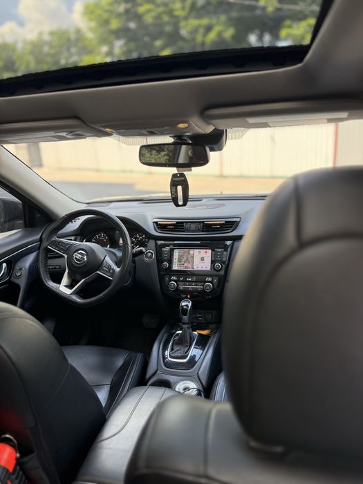Nissan Rouge SL максимальная комплектация.