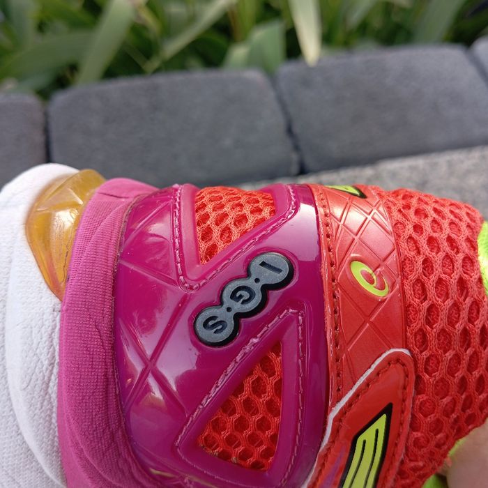 Asics GT-2000 3 Sportowe Buty Do Biegania Rozmiar 40