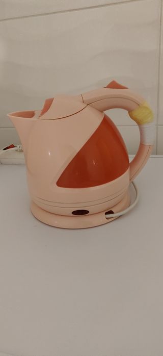 Електрочайник elbee рабочий