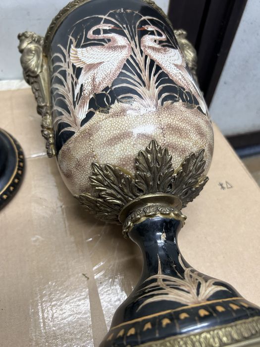 Wazon/Puchar/Amfora porcelanowa Wong Lee