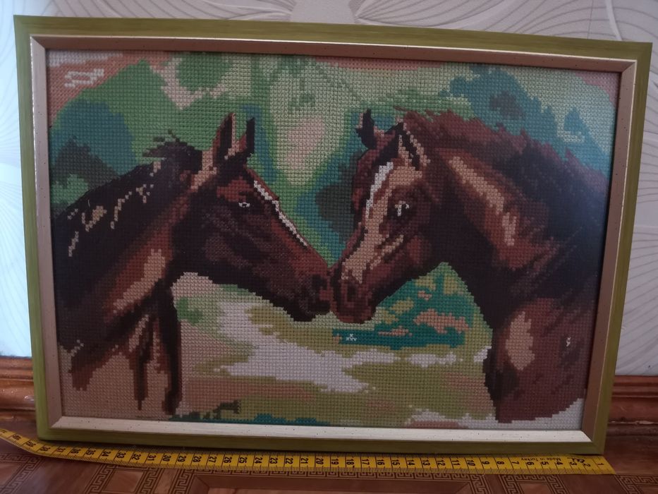 Картина вышивка лошади, кони, картина крестиком