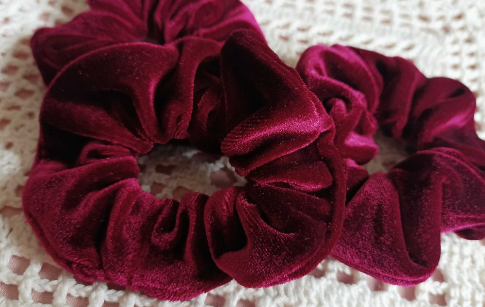 Scrunchie gumka zawijka aksamitna  Handmade