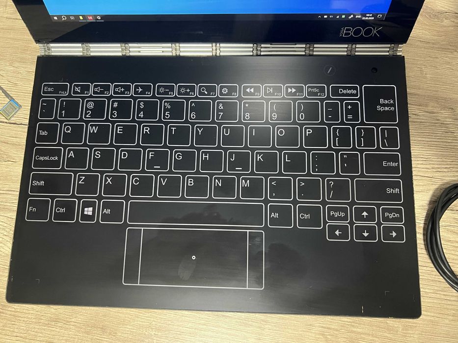 Lenovo Yoga Book YB1-X91L LTE 4/64GB Windows | 2-в-1 трансформер
