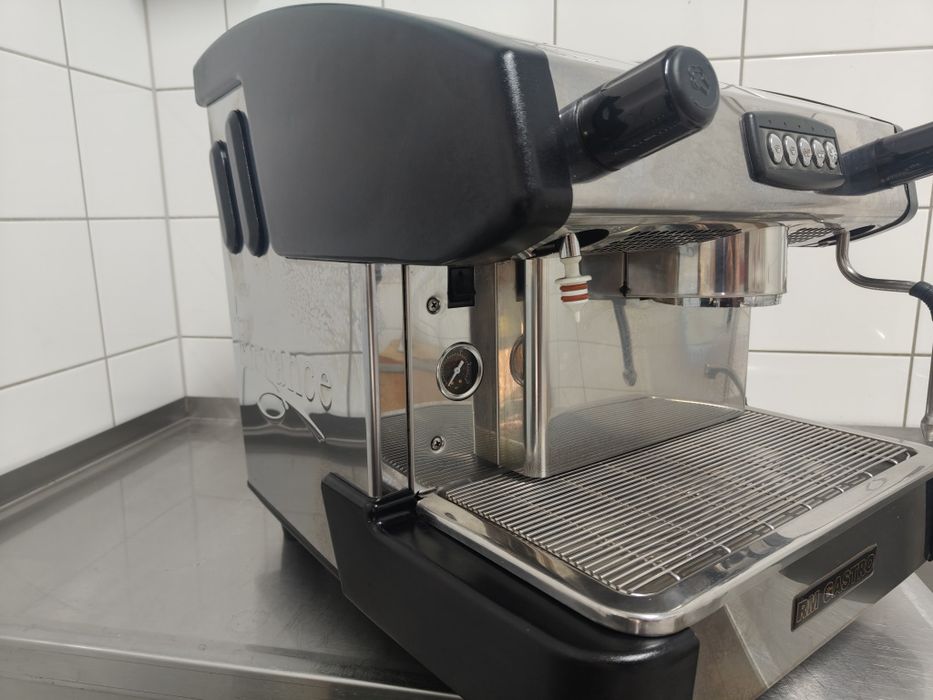 Profesjonalny ekspres do kawy RM Gastro ł