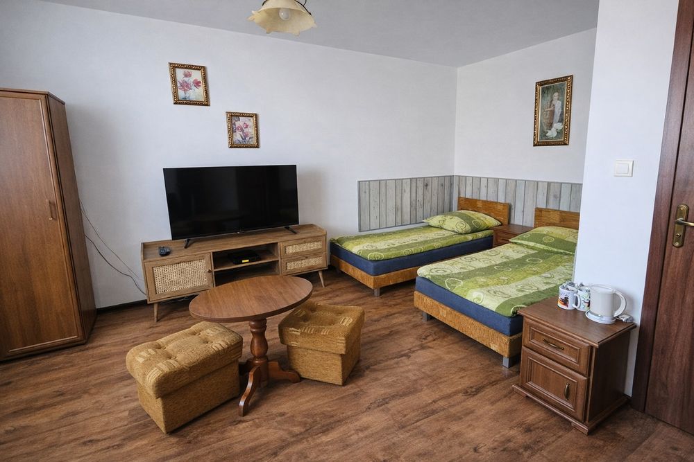 Pokoje pracownicze Darłowo 3 km od morza – 37 zł/os. doba