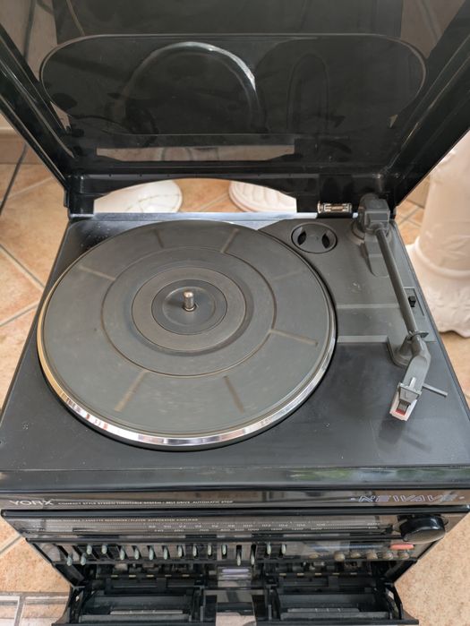 Gira discos e cassetes