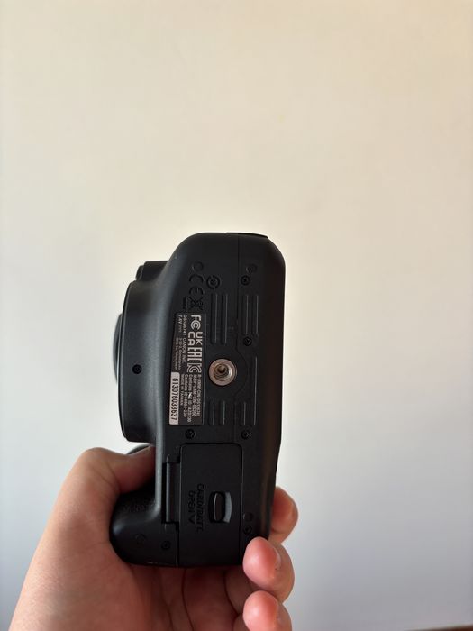 Canon 2000d + 18-55mm