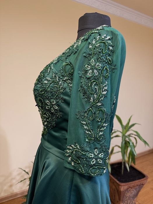 Випускне плаття ,відмінний стан