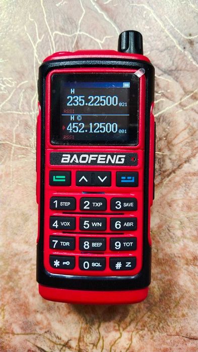 УКВ р/станции Baofeng серии UV  на 144/220/430 МГц  10W    800 грн